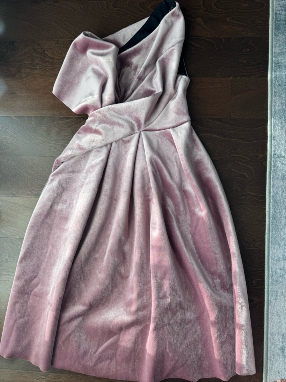 Elegant One-Shoulder Velvet Dress in Dusty Rose